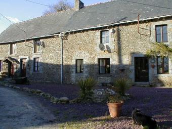 Renovated farm dwellings - Brittany Meneac